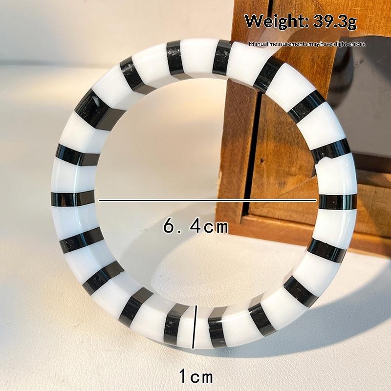 Color Block Resin Cuff Bracele - Leatherwork Jewelry recension och pris