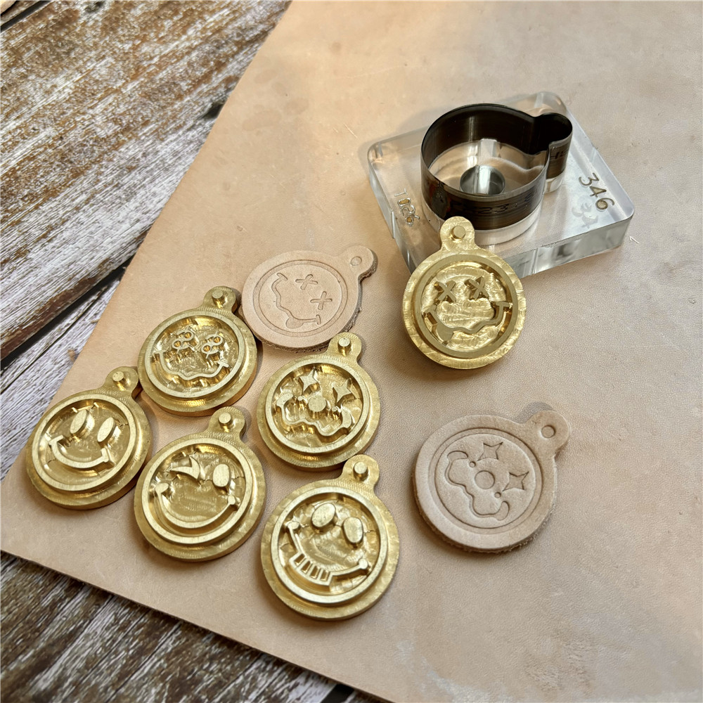 Custom Pendant Smile Face Copp - Leather Stamp Set recension och pris