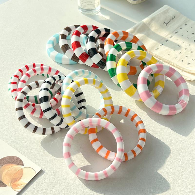 Color Block Resin Cuff Bracele - Leatherwork Jewelry recension och pris